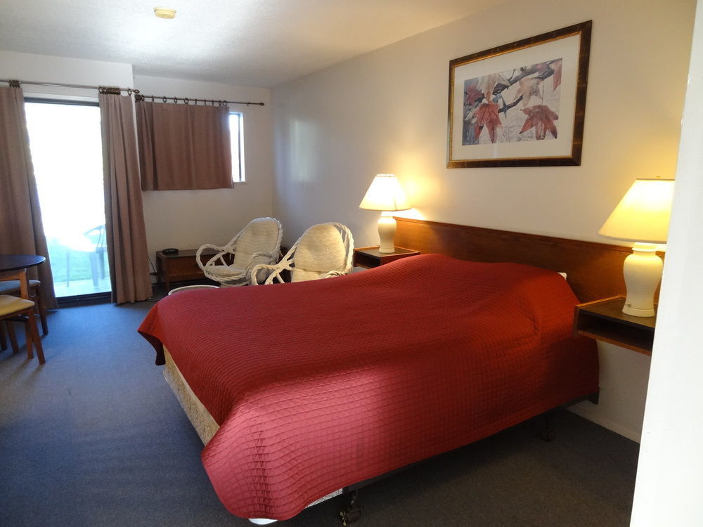 Wessex Inn By The Sea 코위찬베이 외부 사진