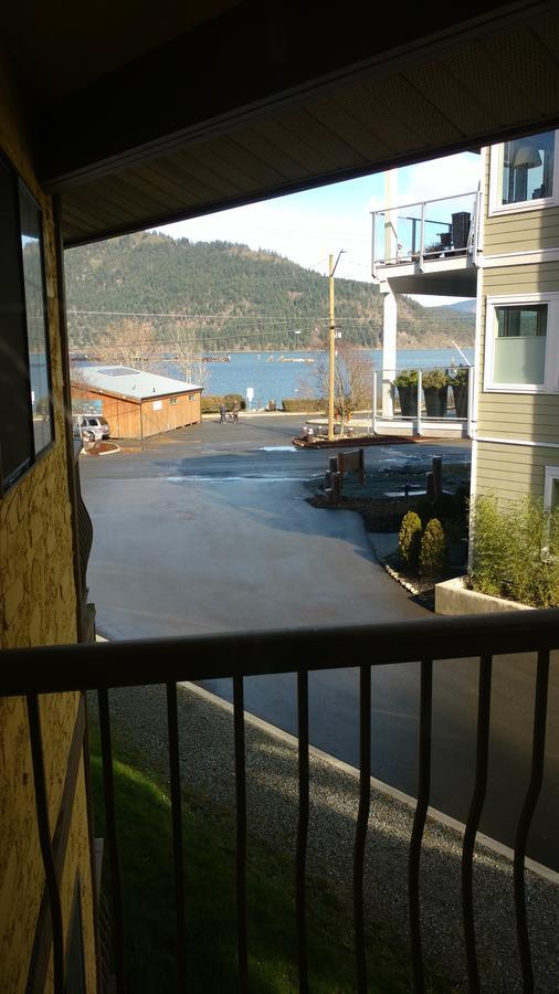 Wessex Inn By The Sea 코위찬베이 외부 사진